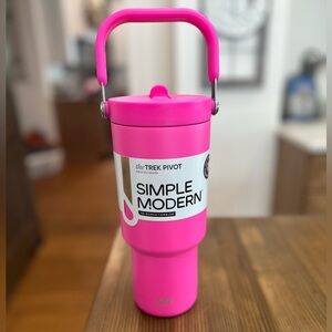 Simple Modern Trek Pivot 30oz Tumbler - Bright Pink